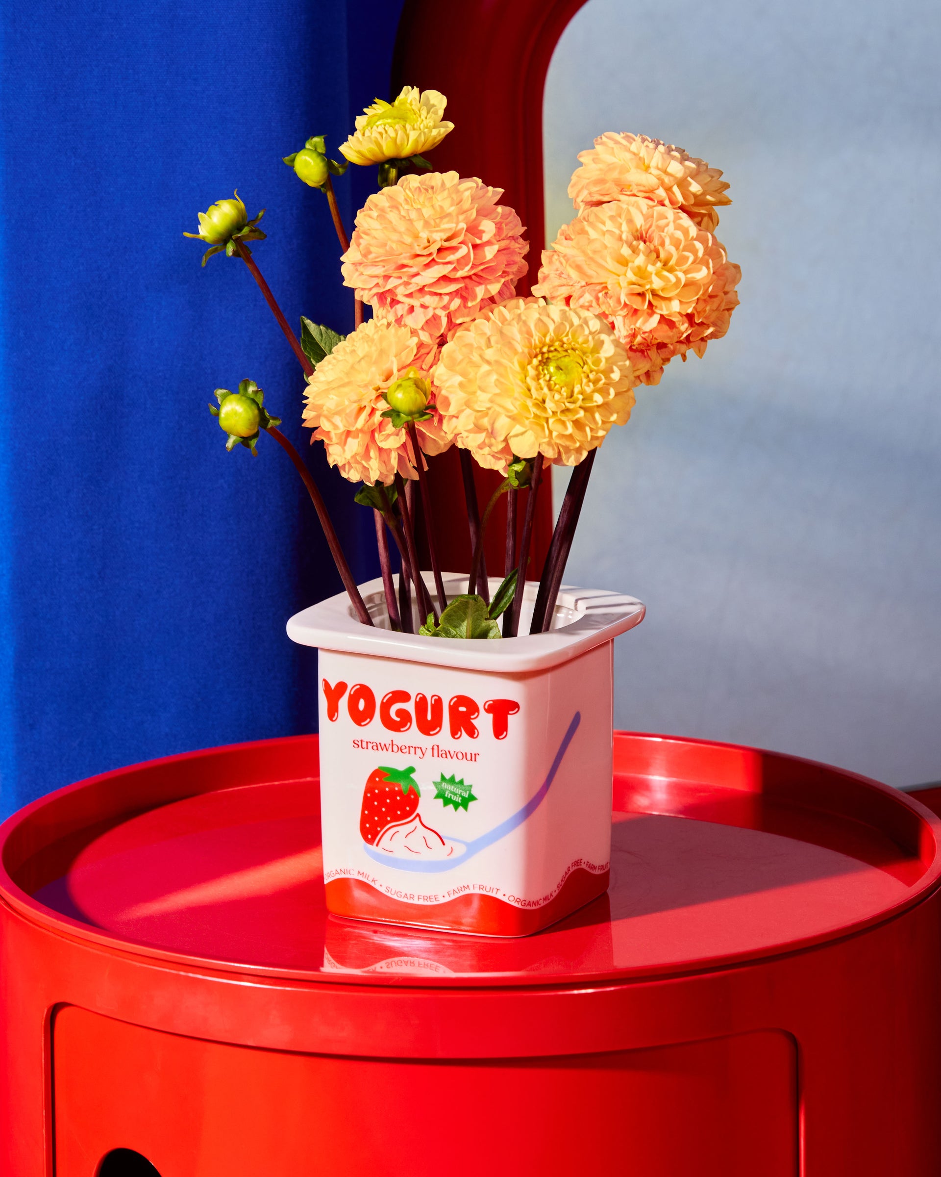Vase/ Pot Yoghurt Strawberry